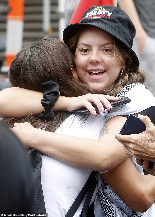 El Día de la Invasión 'Organizador de guerra' Caroline Kell (en la foto) ha instado a los australianos que celebran el Día de Australia para repensar sus puntos de vista