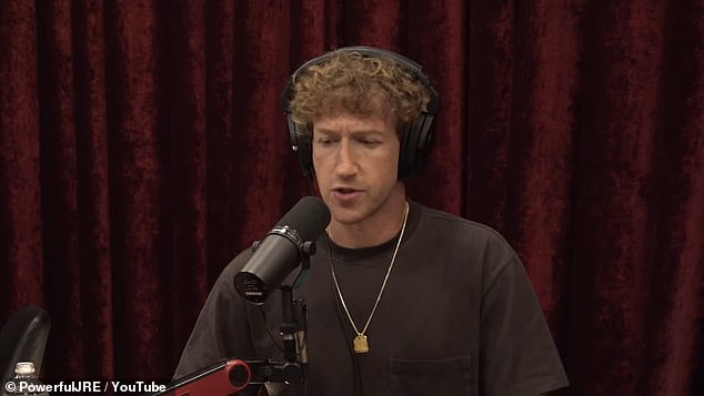 Mark Zuckerberg le dijo a Joe Rogan que la administración Biden intentó obligarlo a censurar un meme sobre la pandemia de Covid-19 en una aparición sorpresa en el popular podcast