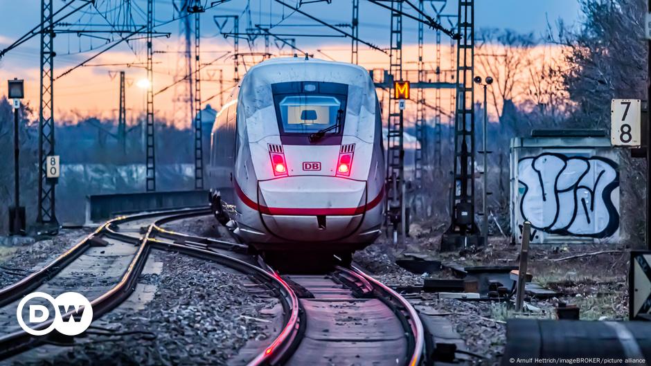 Más de un tercio de los trenes de larga distancia de Deutsche Bahn llegan tarde
