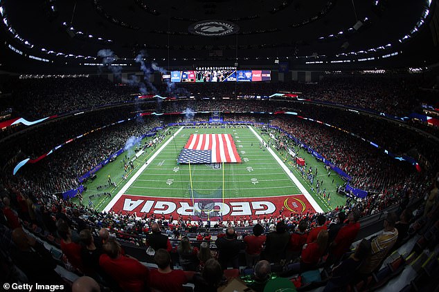 Los fanáticos criticaron a ESPN por no mostrar el himno nacional y el minuto de silencio en el Sugar Bowl