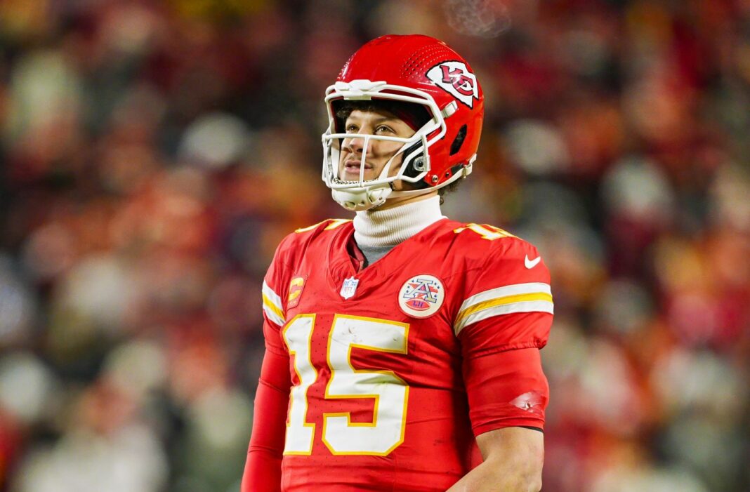 NFL considerando el cambio de regla de oficiación masiva a medida que se montan la presión debido a las controvertidas llamadas de Patrick Mahomes
