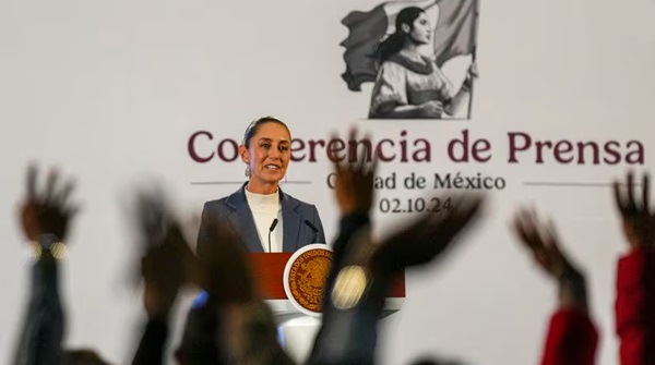 Periodista mexicana analiza los primeros 100 días de la administración Sheinbaum
