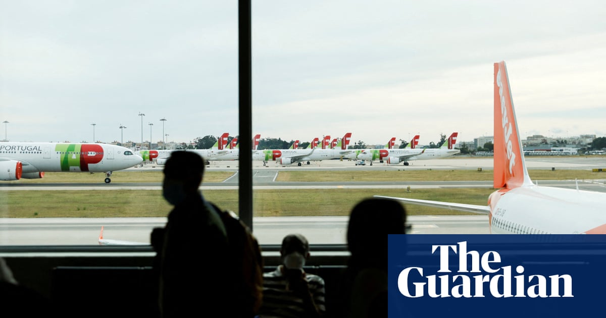 Político portugués acusado de robar maletas en aeropuertos
