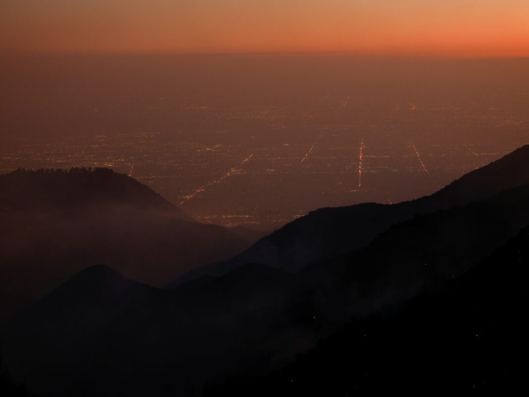 Por qué fallaron las bocas de incendio y el suministro de agua durante los incendios forestales de Los Ángeles
