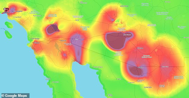 Gran parte de California está cubierta por una mala calidad del aire debido a los incendios forestales. El rojo, el violeta y el violeta oscuro son los que presentan la peor calidad. Las zonas de color violeta oscuro están cubiertas de humo que equivale a más de un paquete de cigarrillos al día.