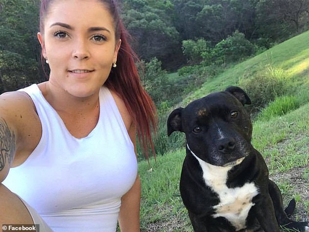 Linley Anyos (en la foto) recibió un disparo afuera de una casa en Trees Road en Tallebudgera en Gold Coast alrededor de las 12 p.m. del miércoles.