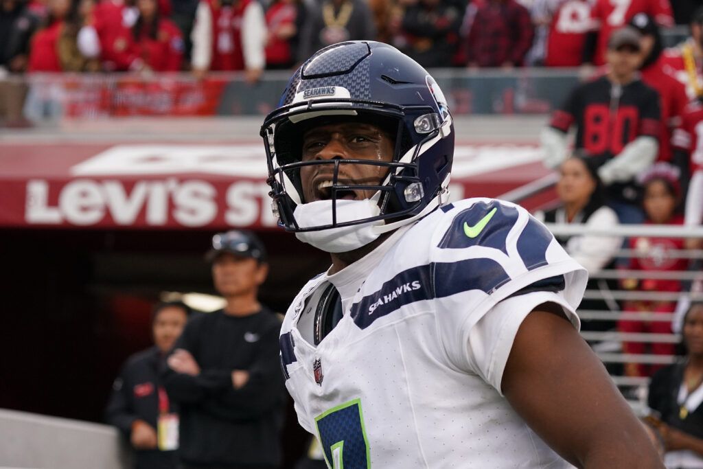 Seahawks predijo que se negociará en el draft de la NFL de 2025 por el QB favorito de la pretemporada Heisman, el reemplazo de Geno Smith
