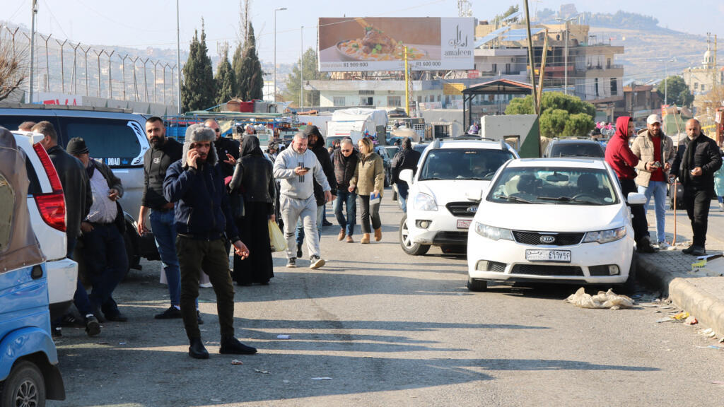 Siria restringe la entrada a ciudadanos libaneses, dicen fuentes de seguridad
