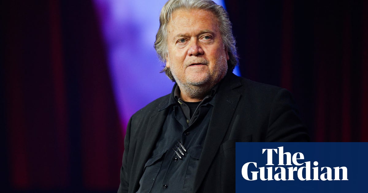 Steve Bannon dice que la inauguración marca la 'rendición oficial' de los titanes tecnológicos a Trump
