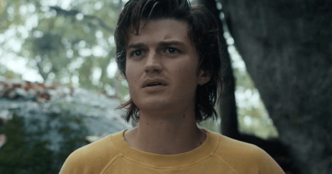 Stranger Things 'Joe Keery recuerda' emocional 'final de disparo
