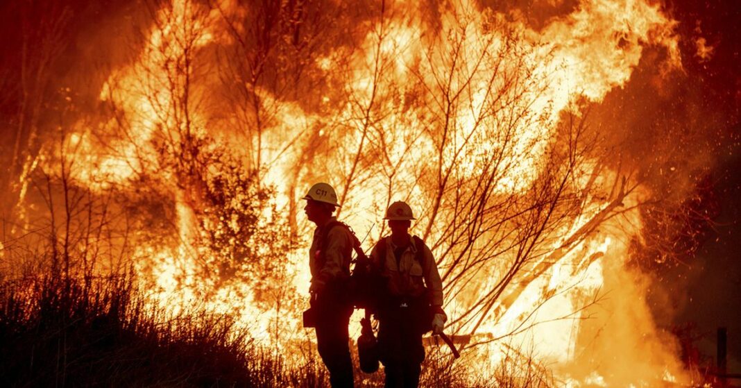 Temores de otro día de terror mientras los incendios de Los Ángeles continúan ardiendo 
