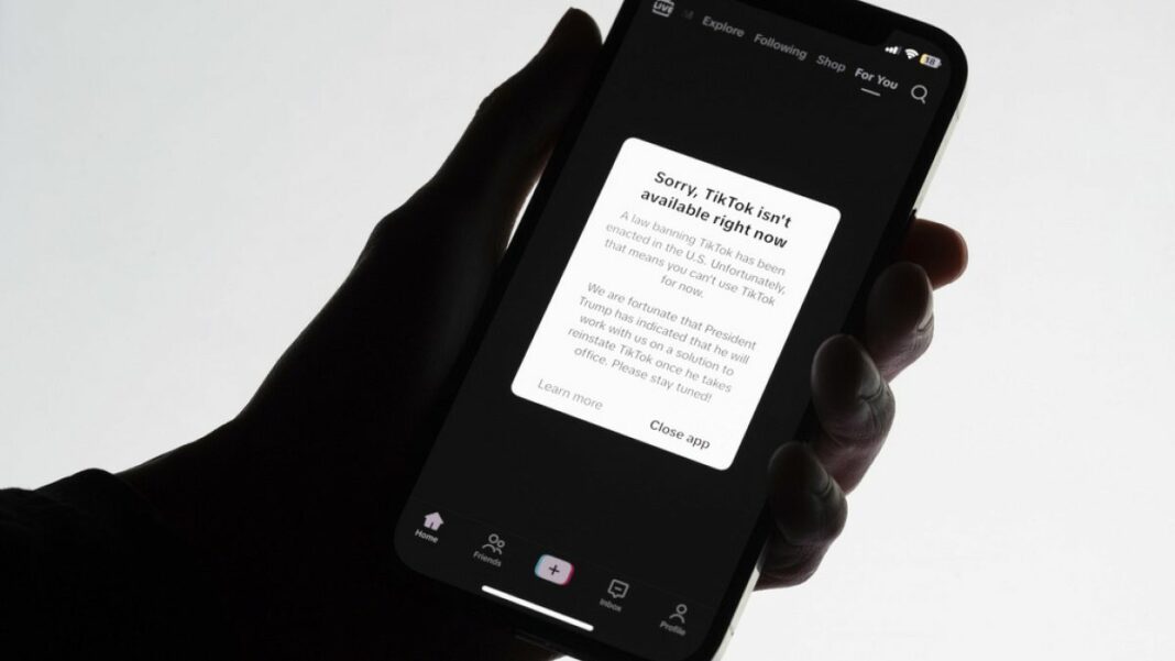 TikTok restablece el acceso después de que Trump se comprometiera a emitir una orden ejecutiva
