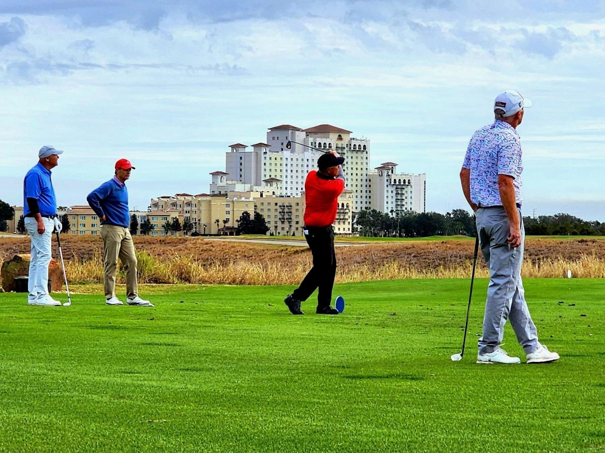 Todd Doss, el lanzador caliente, está 'all-in' en el circuito senior en el Golfweek Player of the Year Classic
