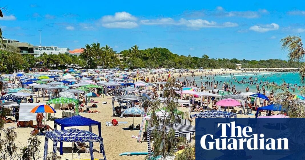 'Todos son dueños de la playa': el primer ministro australiano arroja sombra en el debate sobre las cabañas
