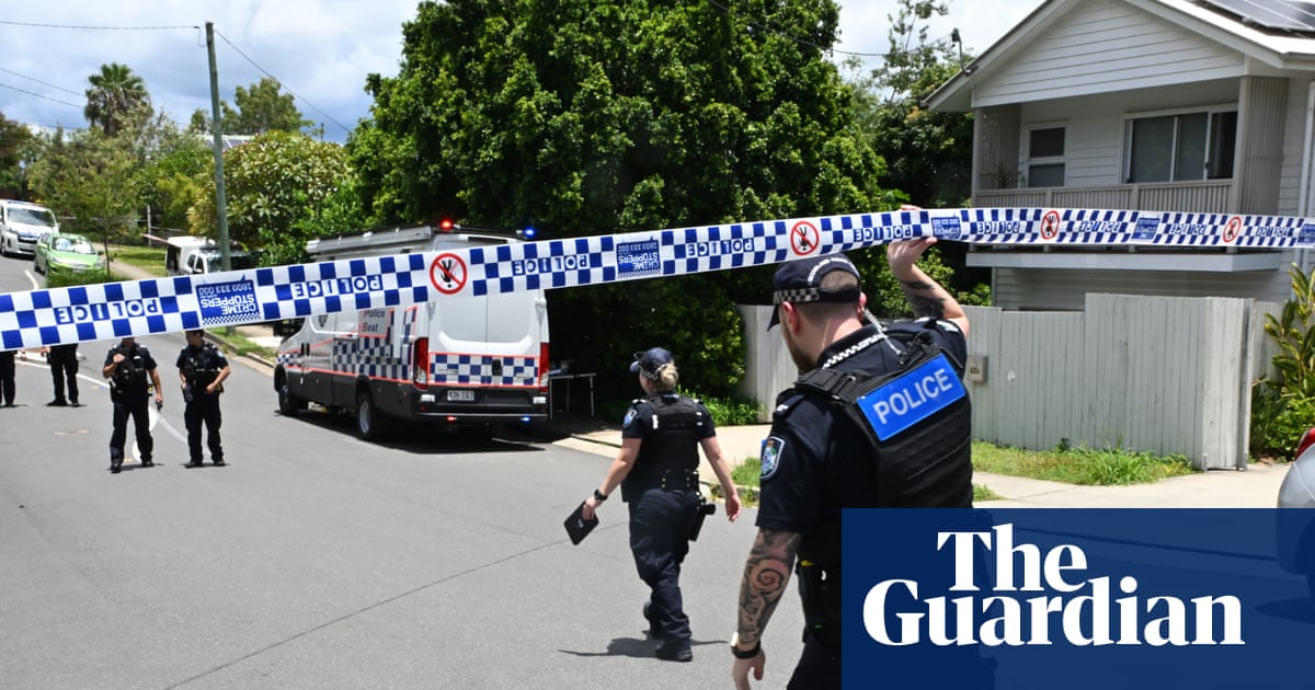 Un oficial de policía y un hombre baleados durante un altercado físico en Brisbane
