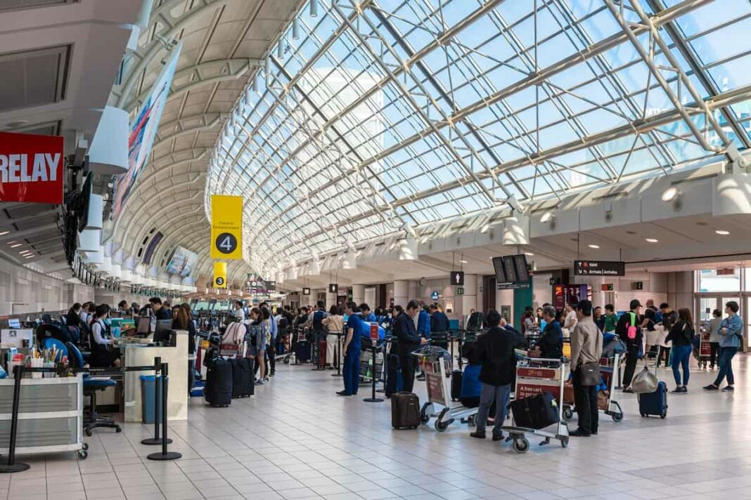 Una guía para recién llegados para navegar por el aeropuerto Toronto Pearson
