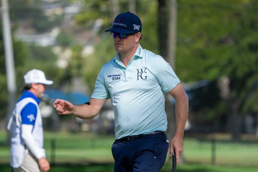 Zach Johnson, 10 años después de su última victoria, en la pelea por el Sony Open 2025 en Hawaii
