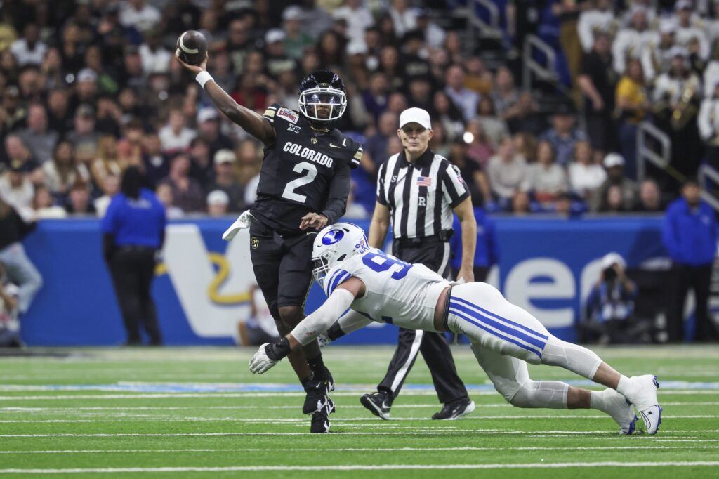 ¿Con qué tres equipos de la NFL se reunieron con Colorado QB Shedeur Sanders en el Shrine Bowl?
