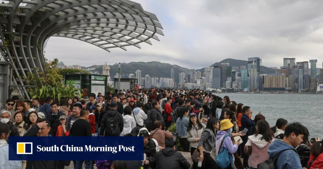 680,000 turistas visitan Hong Kong en 4 días desde la víspera de Año Nuevo Lunar
