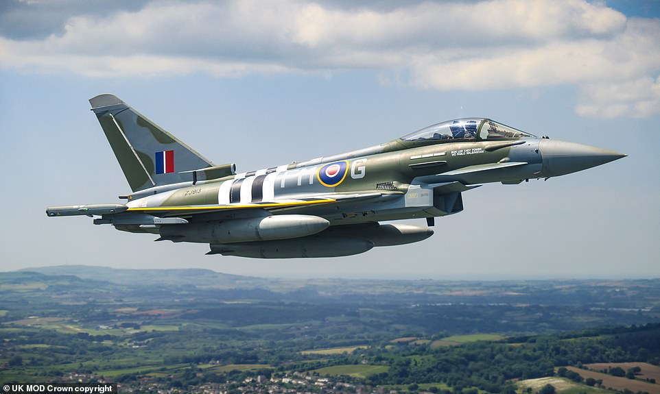 Gran Bretaña podría enviar aviones de combate typhoon a los cielos ucranianos policiales como parte de un acuerdo de paz con Rusia, se ha revelado. Sir Keir Starmer está preparado para enviar tropas del Reino Unido al país devastado por la guerra como parte de los esfuerzos para hacer cumplir un posible alto el fuego.