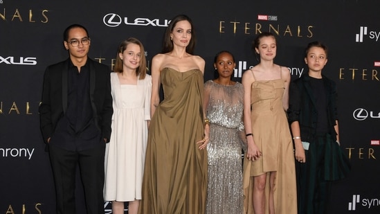 Hollywood News Live hoy 11 de febrero de 2025: Angelina Jolie's Kids odia el estilo de vida de celebridades, pero cuenta con los famosos amigos de Hollywood en medio de Brad Pitt Feud
