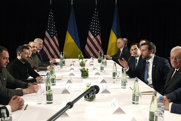 El vicepresidente JD Vance se reunió con el presidente ucraniano Volodymyr Zelensky al margen de la Conferencia de Seguridad de Munich la semana pasada