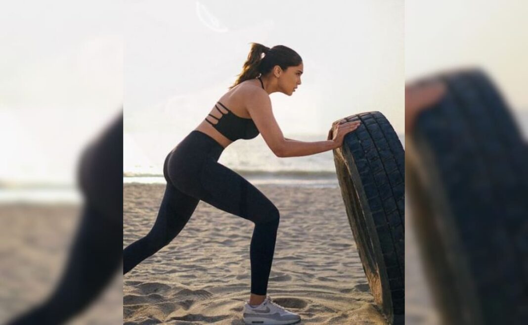 La rutina de entrenamiento de la playa de Sharvari claramente no es para todos
