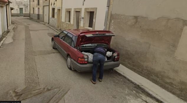 La imagen fue capturada por el primer auto de Street View para visitar la ciudad de Tajueco en 15 años (Street View)