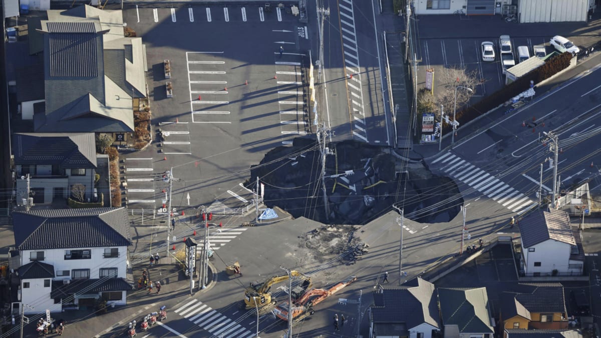 Los residentes cerca de Japan Sinkhole instaron a evacuar
