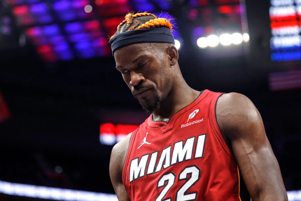 NBA Insider revela la razón por la que Jimmy Butler pensó que el presidente de Heat, Pat Riley, estaba 