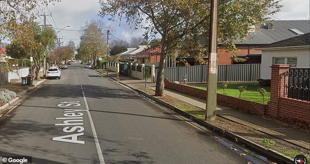 La niña de nueve meses fue atacada en una casa en Ashley Street (en la foto) en Torrensville, en los suburbios occidentales de Adelaide, el martes