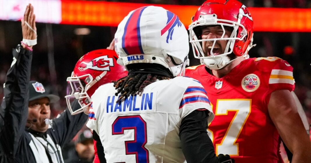 Travis Kelce multado con $ 11,255 por la seguridad de Booting Bills Damar Hamlin
