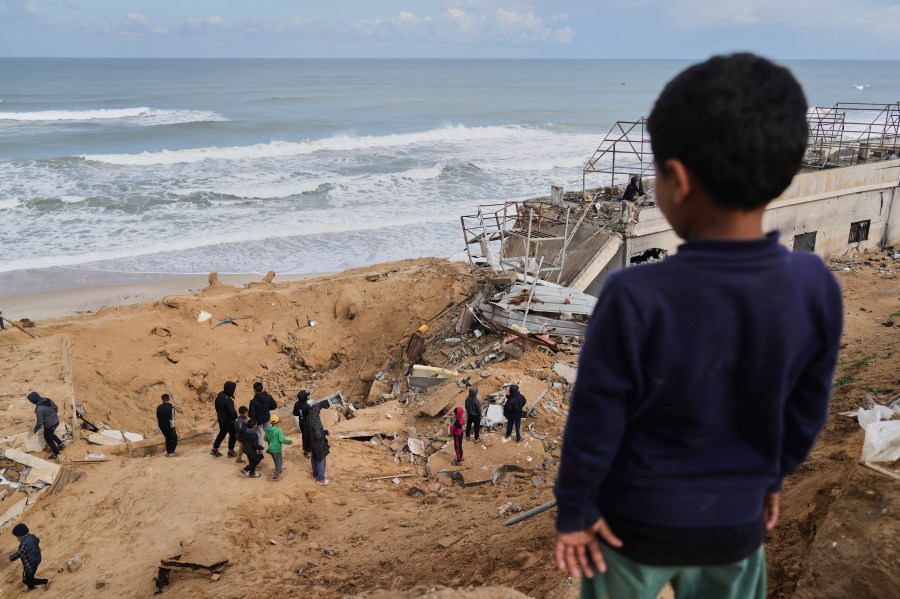 Israel dispara en el Líbano en respuesta a cohetes disparados contra los objetivos israelíes
