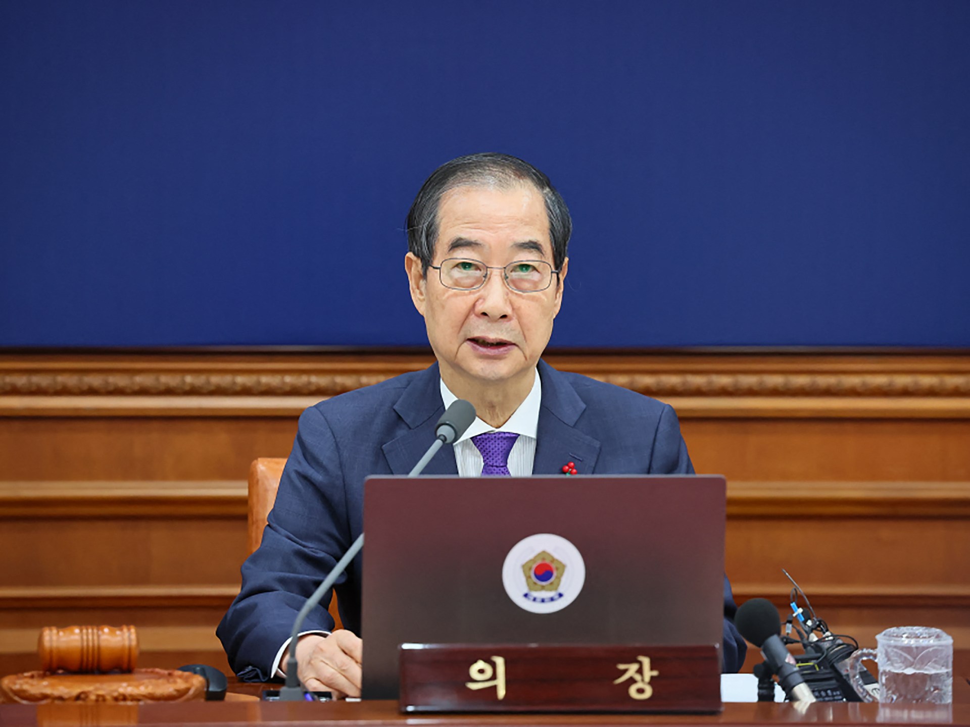 El tribunal de Corea del Sur restablece el primer ministro como presidente interino
