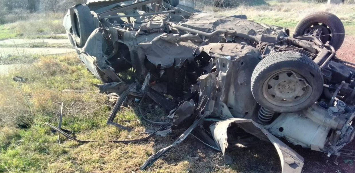 2 oficiales rusos supuestamente asesinados en bombardeos de automóviles en Skadovsk ocupado
