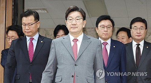 Ruling party to accept impending Constitutional Court ruling on Yoon&apos;s impeachment