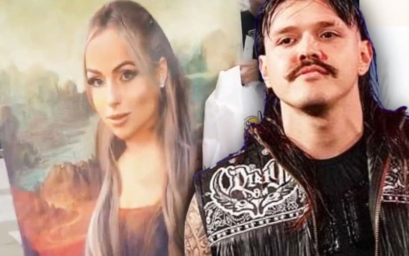 Dominik Mysterio reacciona ante el retrato inspirado en Mona Lisa de Liv Morgan
