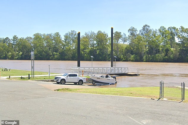 Se ha encontrado un cuerpo después de una búsqueda urgente de un hombre desaparecido después de que cayó al río Brisbane