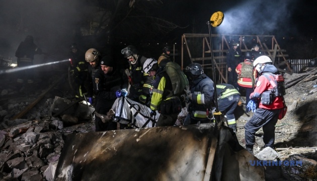 El peaje por lesiones del ataque con aviones no tripulados de Rusia contra Zaporizhzhia aumenta a 16
