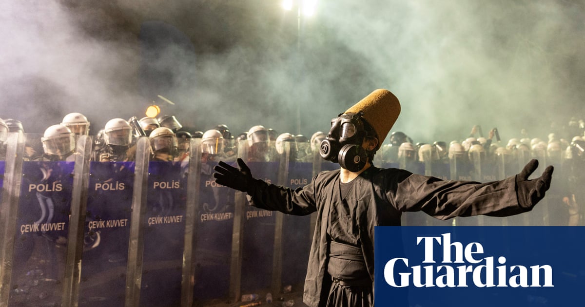 Enormes protestas mientras el alcalde de Estambul encarceló el día de probable nominación presidencial
