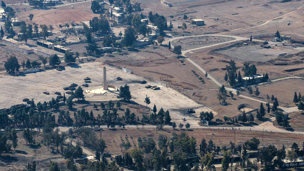 Israel ataca objetivos militares en el sur de Siria sobre las preocupaciones de seguridad nacional
