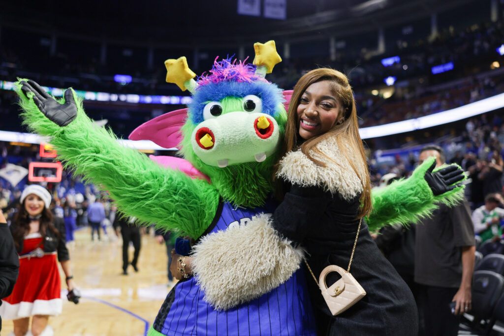 Jason Whitlock golpea a Angel Reese por faltar en la final del campeonato inigualable, desafía el reclamo de cabra de la estrella de la WNBA
