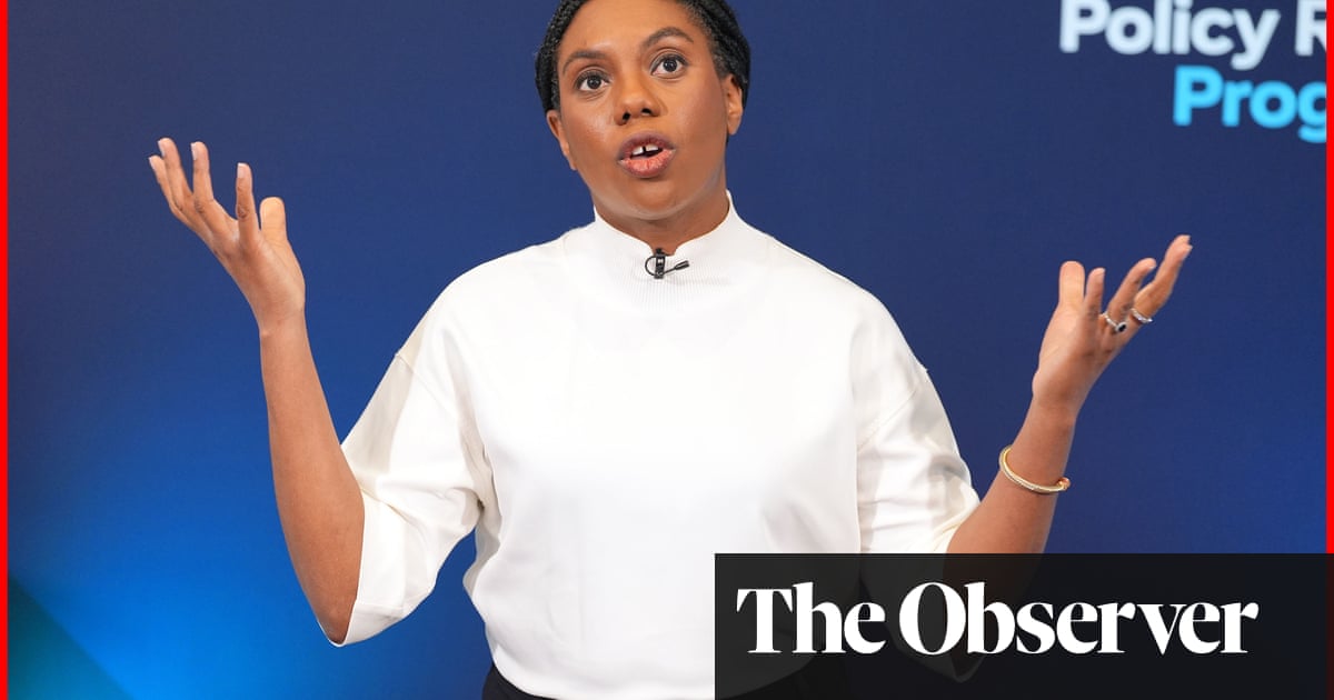 Kemi Badenoch acusado de romper el compromiso de los parlamentarios de Tory de net cero para 2050
