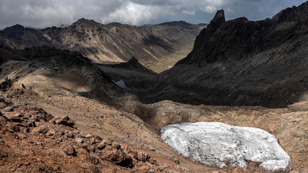 Los glaciares en los picos del Monte Kenia se están derritiendo
