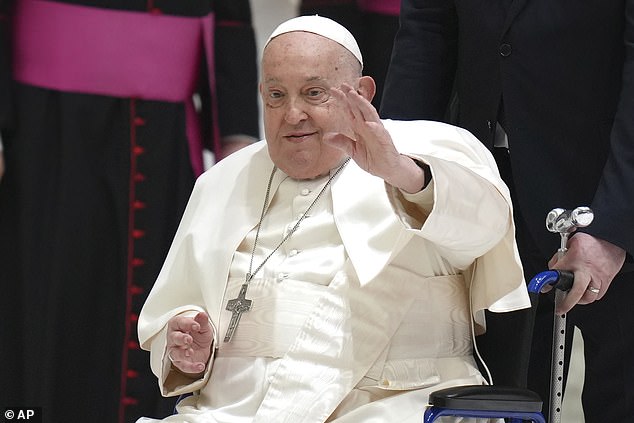 El Papa Francisco será dado de alta del hospital después de una larga batalla con neumonía doble en Roma