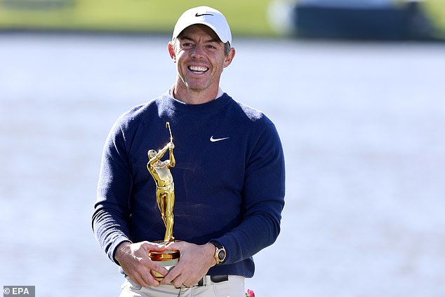 Rory McIlroy se asegura de su segundo título de campeonato de jugadores sobreviviendo a JJ Spaun sobre un dramático playoffs de tres hoyos, después de que el estadounidense encontró el agua en el infame hoyo 17
