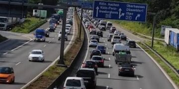 Atasco de tráfico en una carretera alemana.