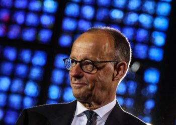 Friedrich Merz en un servicio conmemorativo.
