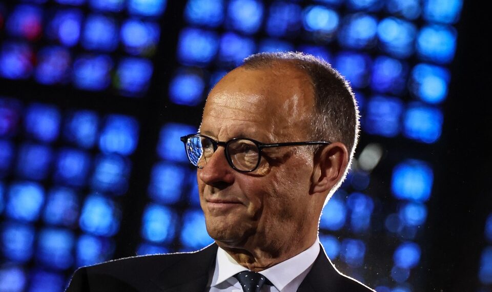 Friedrich Merz en un servicio conmemorativo.