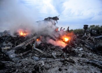 Escombros del choque de vuelo 17 de Malaysia Airlines.